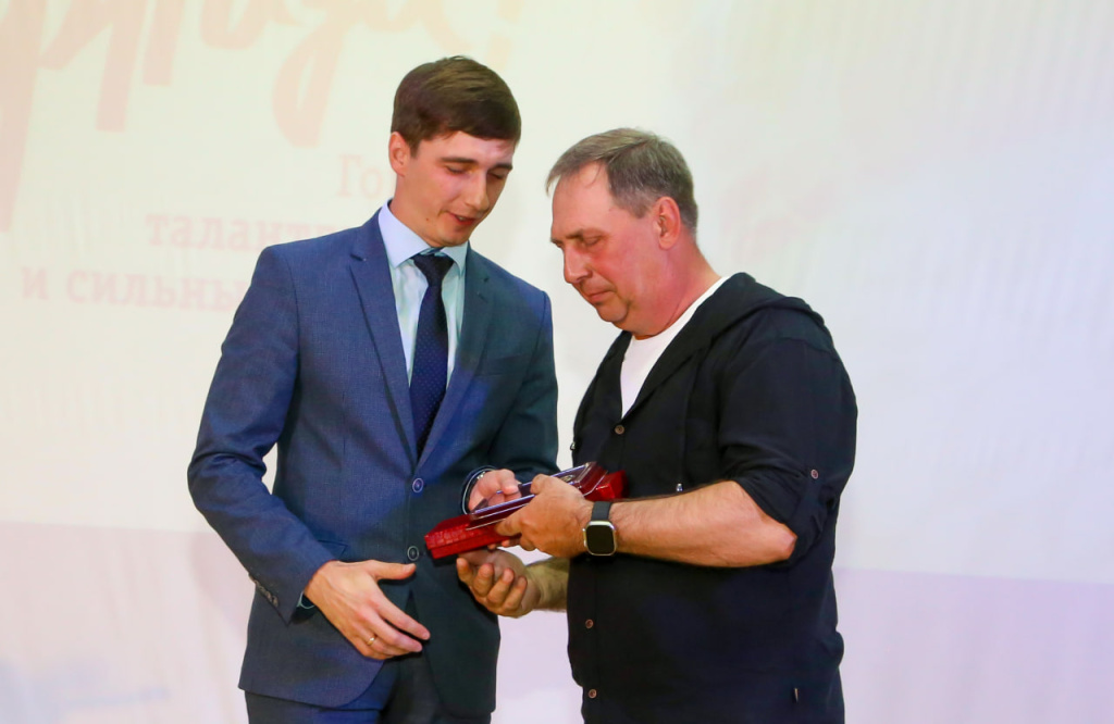 06_gusev.jpg 06_gusev.jpg