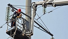 Барнаульские энергетики с последствиями урагана справились быстро и профессионально Барнаульские энергетики с последствиями урагана справились быстро и профессионально